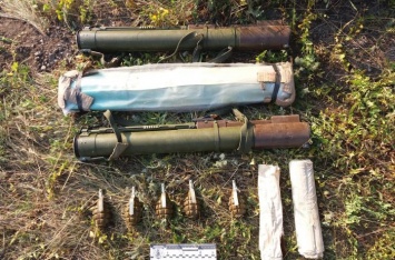 На Луганщине полиция у сельского жителя обнаружила боеприпасы