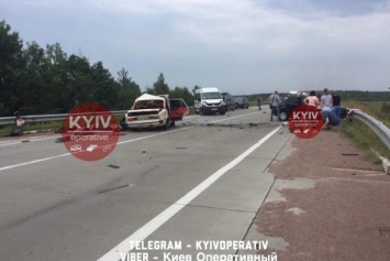 Жуткое ДТП в Житомирской области: двое погибли, трое пострадали
