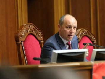 Парубий подал жалобу на прокурора, назвавшего "ничтожным" закон об амнистии участников Евромайдана - журналист
