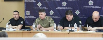 Советник Авакова рассказал северодонецким полицейским, как нужно освобождать Донбасс