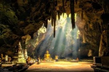 В пещере Таиланда пропала целая футбольная команда и тренер