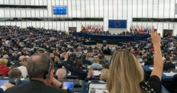 Европарламент начал процедуру введения санкций против Венгрии