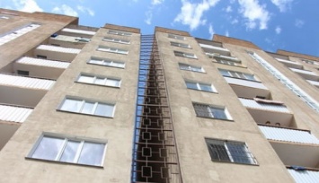 В Кременчуге выпали из окон многоэтажек две пенсионерки