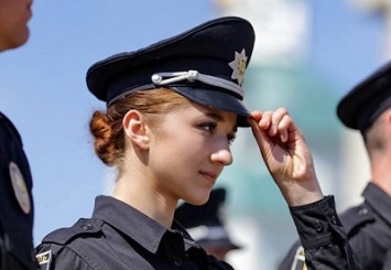 На Донетчине ряды полицейских пополнили выпускники ведомственных вузов Харькова и Киева