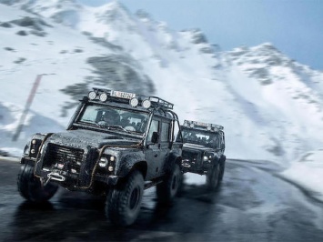 Defender из фильма о Джеймсе Бонде продадут с молотка