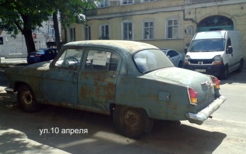 Одесские коммунальщики займутся брошенными автомобилями (ФОТО)