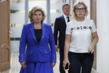 Денисова и Москалькова прибыли в Лабытнанги, но совместного посещения Сенцова не планируется