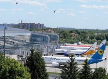 Аэропорт Львов хочет запустить рейсы в Португалию и Францию