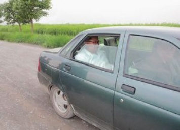 Появились фото, как Ким Чен Ын тестирует "гордость" российского автопрома LADA Priora
