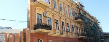 Одесский Дом с одной стеной изнутри: как выглядят квартиры необычного здания, - ФОТО