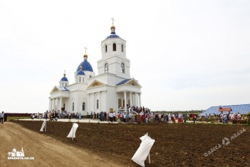 Храм в Одесской области освятит митрополит Одесский и Измаильский Агафангел