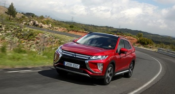 Летом доступнее: ценник на Mitsubishi Eclipse Cross «сбросил» 100 тыс. рублей