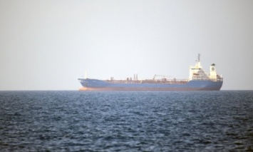 Иран грозится перекрыть Ормузский пролив для транспортировки нефти