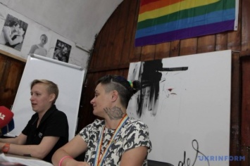 В Харькове напали на офис ЛГБТ-сообщества
