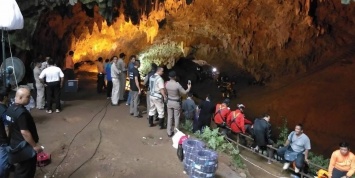 Илон Маск отправит специалистов из SpaceX и Boring Co на помощь тайским мальчикам в пещере