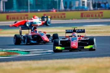 GP3: Юбер выиграл гонку в Сильверстоуне, Мазепин второй