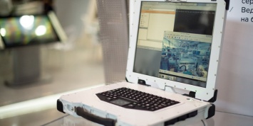 «Ростех» представила сверхпрочный ноутбук ЕС1866 с процессором «Эльбрус»
