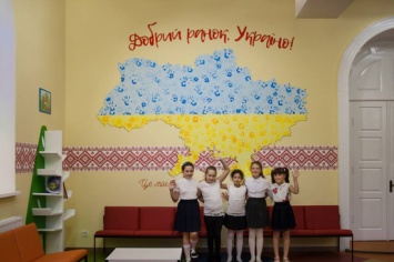 Новой школе - новое культурное пространство: как одесский дизайнер с бывшим гардеробом болградской гимназии поработал