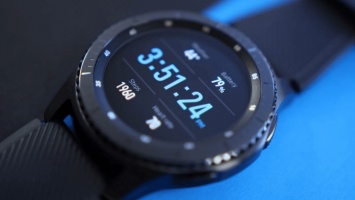 Samsung подтвердила релиз Galaxy Watch вместо Gear S4