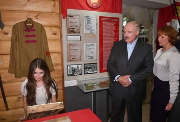 Лукашенко сделал предложение "Мисс Беларусь-2018" возглавить колхоз (Видео)