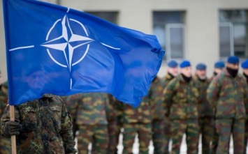 «Полное уничтожение»: НАТО проиграет Третью мировую войну России
