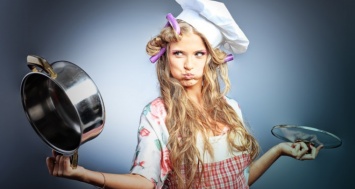 Распространенные ошибки на кухне, которые рано или поздно могут нанести вред здоровью: чтобы этого не случилось, нужно придерживаться простых правил