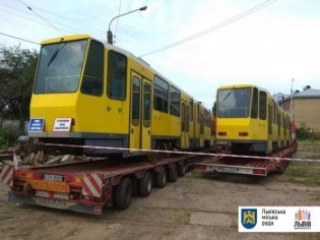 Во Львов прибыли первые подержанные трамваи из Берлина