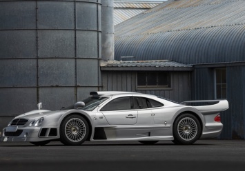 Дорожный спортпрототип Mercedes-Benz AMG CLK GTR выставят на торги