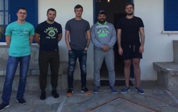 Греция освободила 12 украинских моряков
