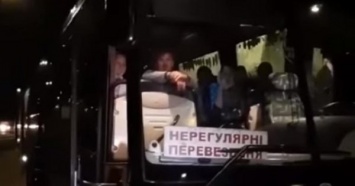В УПЦ МП недовольны, что под Ровно в их автобусах искали взрывчатку
