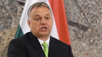 Премьер-министр Венгрии Орбан критикует "недемократичную" Европу