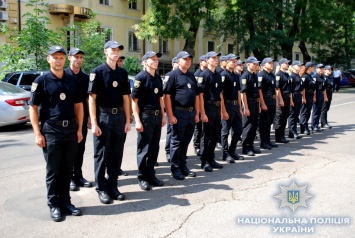 В ряды одесских полицейских торжественно приняли новобранцев (фоторепортаж)