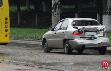 В Мариуполе военный разбился на ВАЗ, пытаясь уйти от погони полицейских