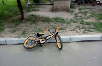 В Николаеве 13-летний подросток за рулем сбил шестилетнего мальчика: у пострадавшего открытый перелом