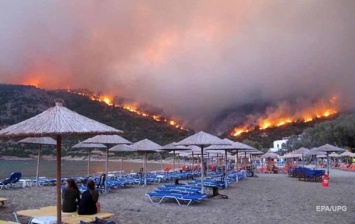 В Греции опознали 76 жертв лесных пожаров