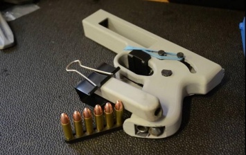 В США суд запретил публикацию чертежей оружия для 3D-принтеров