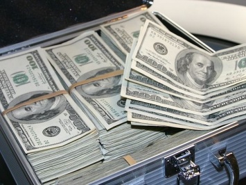 В Киеве разбойники украли из машины сумку со $100 тысяч. За информацию о преступниках потерпевший объявил вознаграждение