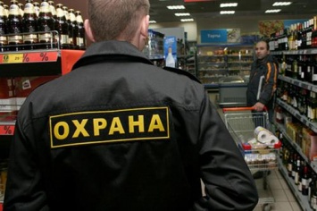 В Петербурге охрана магазина задержала мужчину-подъюбочника