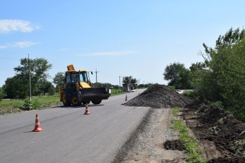 Валентин Гайдаржи недоволен темпами работ "Дорлидера" на трассе Т-15-08 в Николаевской области