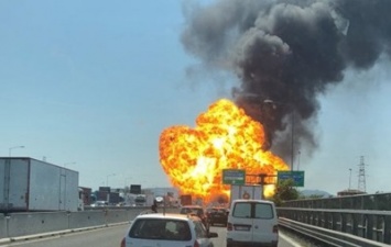 Возле итальянской Болоньи прогремела серия мощных взрывов