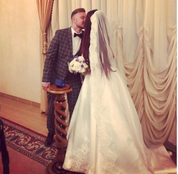 Певица Бьянка вышла замуж за гитариста. Фото со свадьбы