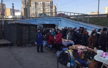 В Киеве процветает незаконная уличная торговля