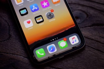 Apple стоит $1 трлн, но не может сделать iOS нормальной