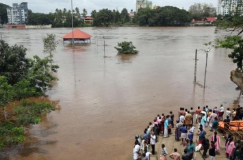 Жертвами масштабного наводнения в Индии стали более 300 человек
