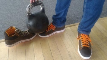 Работники "АвтоВАЗ" обзавелись специальной защитной обувью