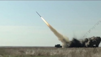 В Сети высмеяли украинскую крылатую «шоколадную ракету на самогоне»