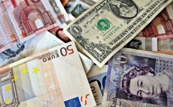 Как изменится курс валют к концу лета: точный прогноз от эксперта, украинцам стоит быть начеку