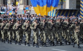 Достанем до Москвы: почему военный парад на Крещатике будет смотреть даже Путин