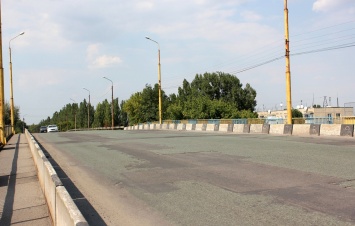 На Днепропетровщине мост может обвалиться в любой момент