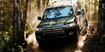 Toyota работает над новым поколением Land Cruiser: известны подробности